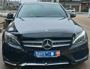 Mercedes-Benz C300 2017 Noir