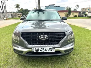 Hyundai Venue 2025 Gris