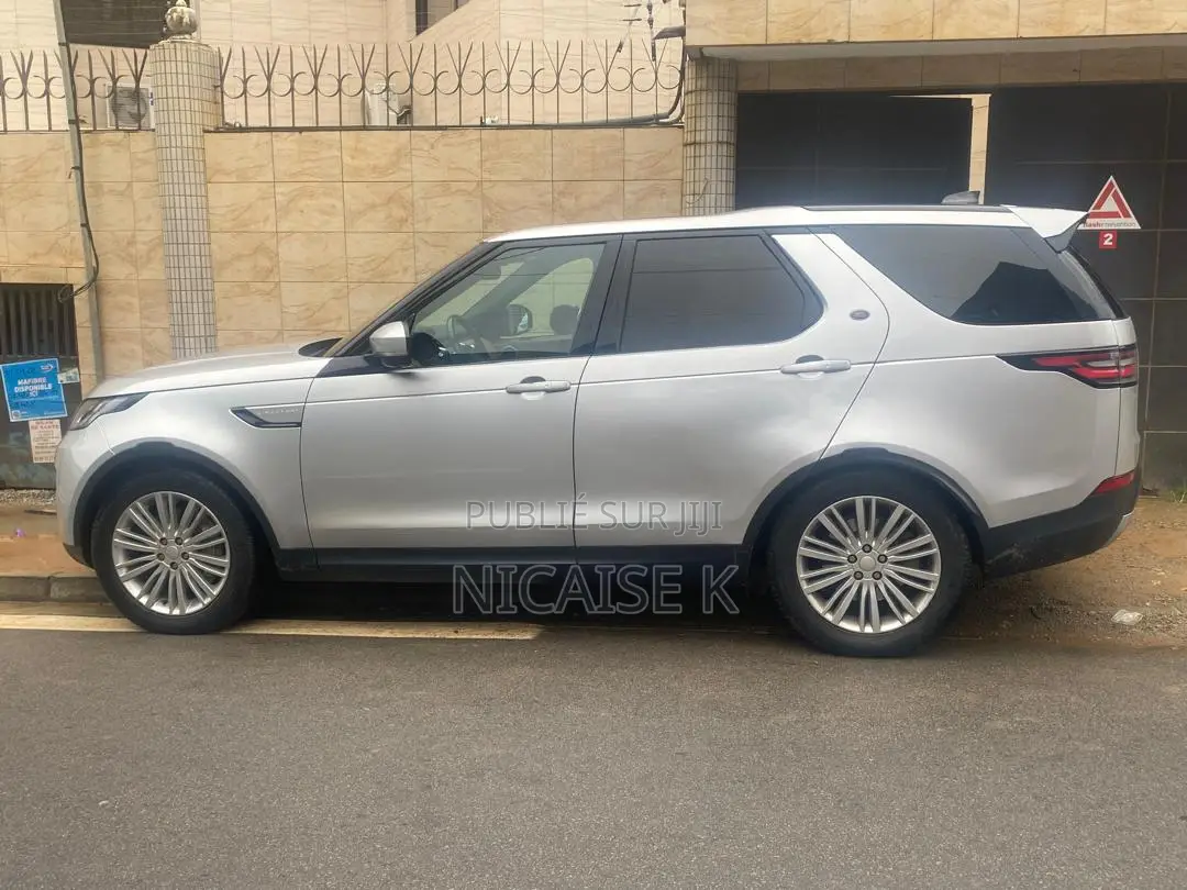 Land Rover Discovery HSE 4x4 2018 Gris