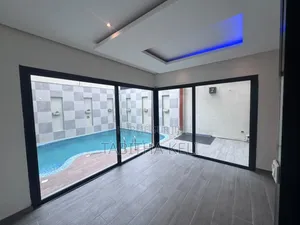 5chbre Duplex dans Francis Gweh, Cocody à Louer