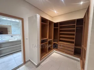 5chbre Duplex dans Francis Gweh, Cocody à Louer