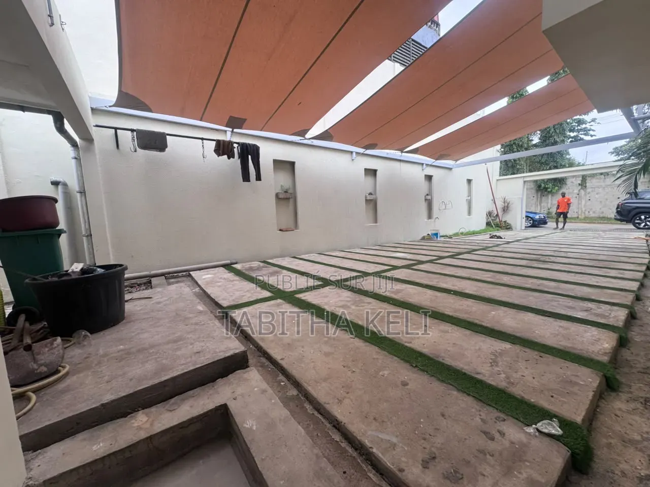 5chbre Duplex dans Francis Gweh, Cocody à Louer