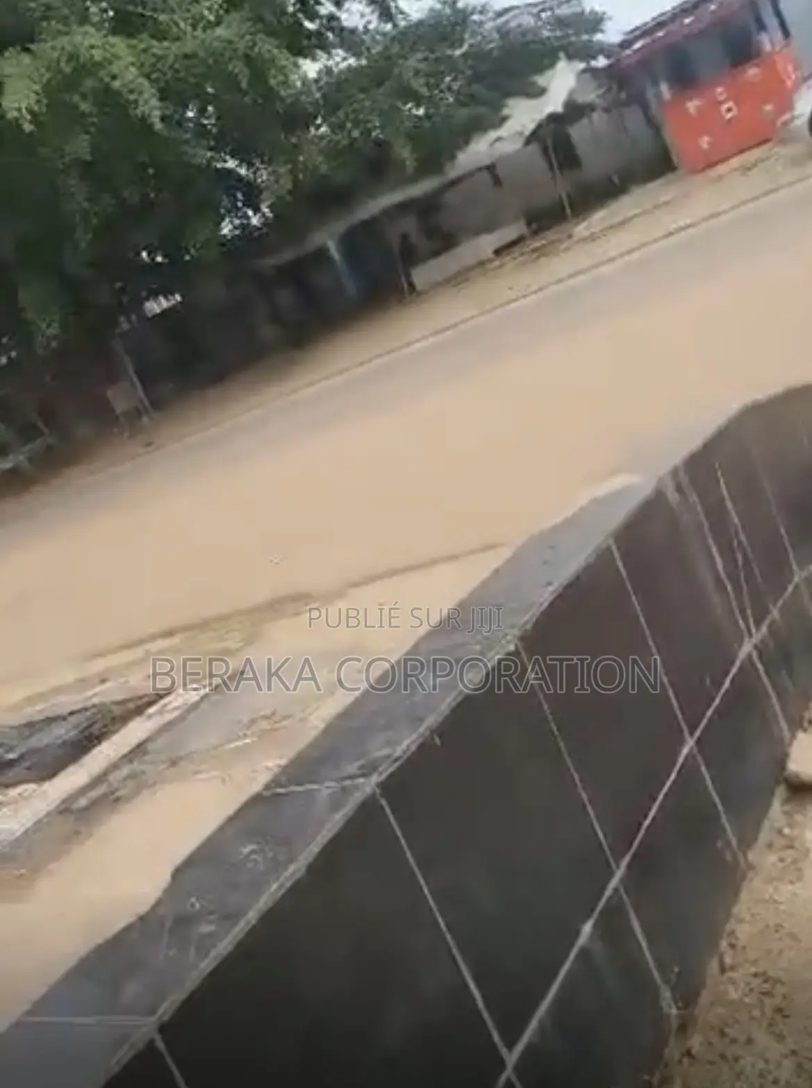 3chbre Villa dans Beraka Corporation, Yopougon à Vendre