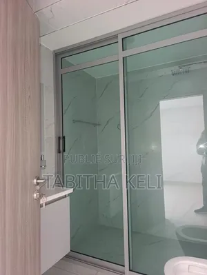 4chbre Appartement dans Francis Gweh, Cocody à Louer