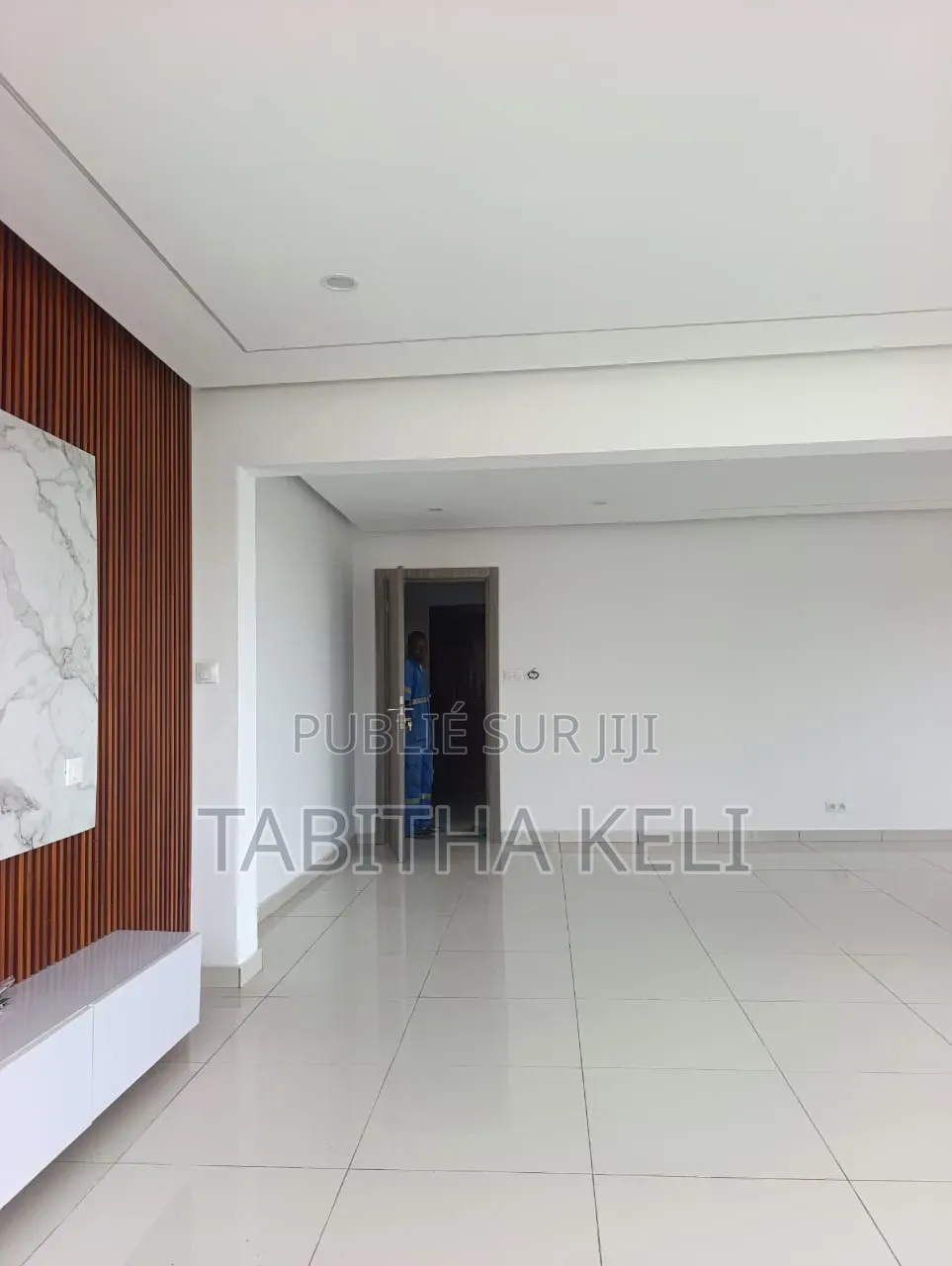 4chbre Appartement dans Francis Gweh, Cocody à Louer