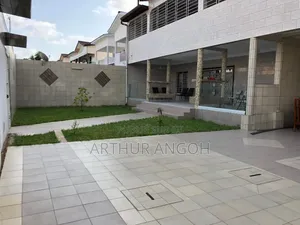 6chbre Duplex dans Aba Immobilier Ci, Grand-Bassam à Vendre
