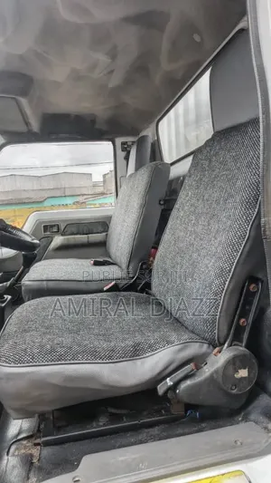 Camion Eicher – Très Très Propre