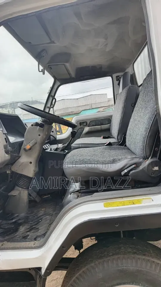 Camion Eicher – Très Très Propre