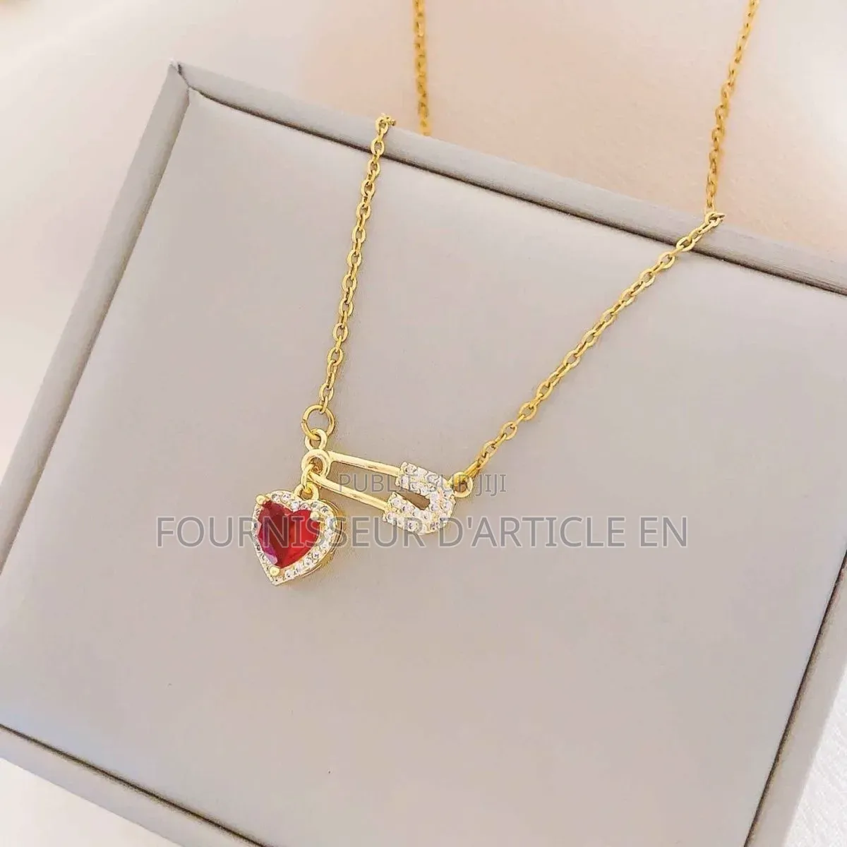 Collier Broche en Forme De Cœur,