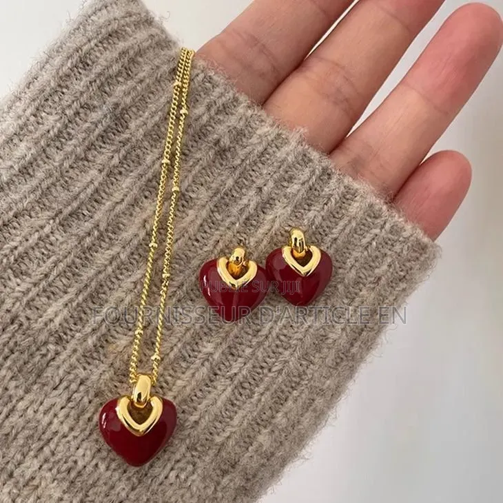 Ensemble Collier Et Boucles d'Oreilles en Forme De Cœur,