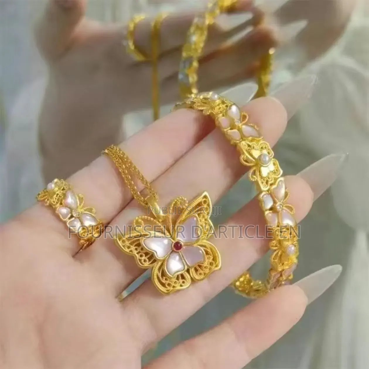 Collier, Bracelet Et Bague en Filigrane