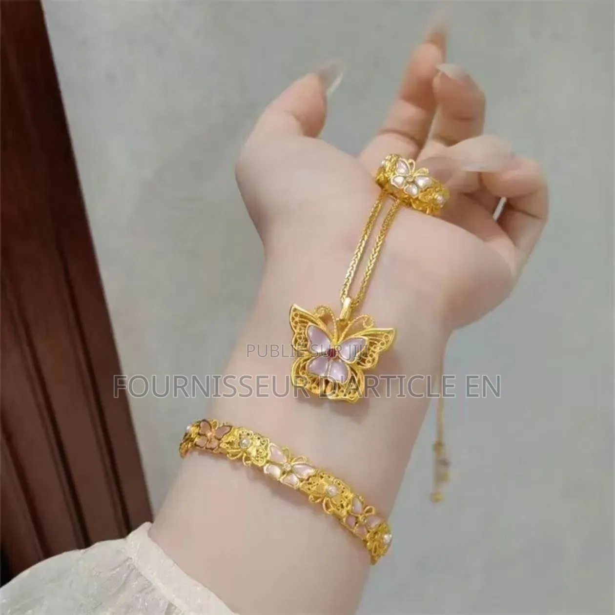 Collier, Bracelet Et Bague en Filigrane