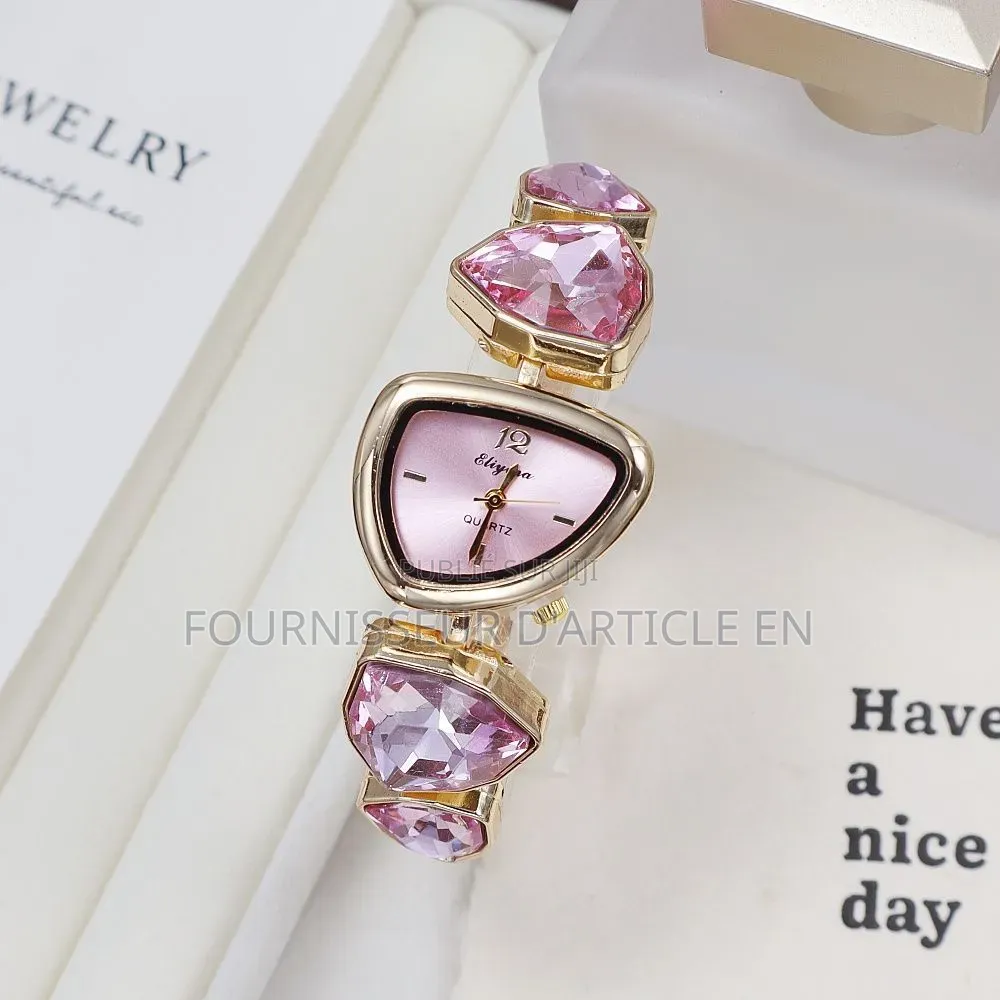 Ensemble De 4 Pièces : Montre-Bracelet Et Bijoux Assortis Pour Femme.