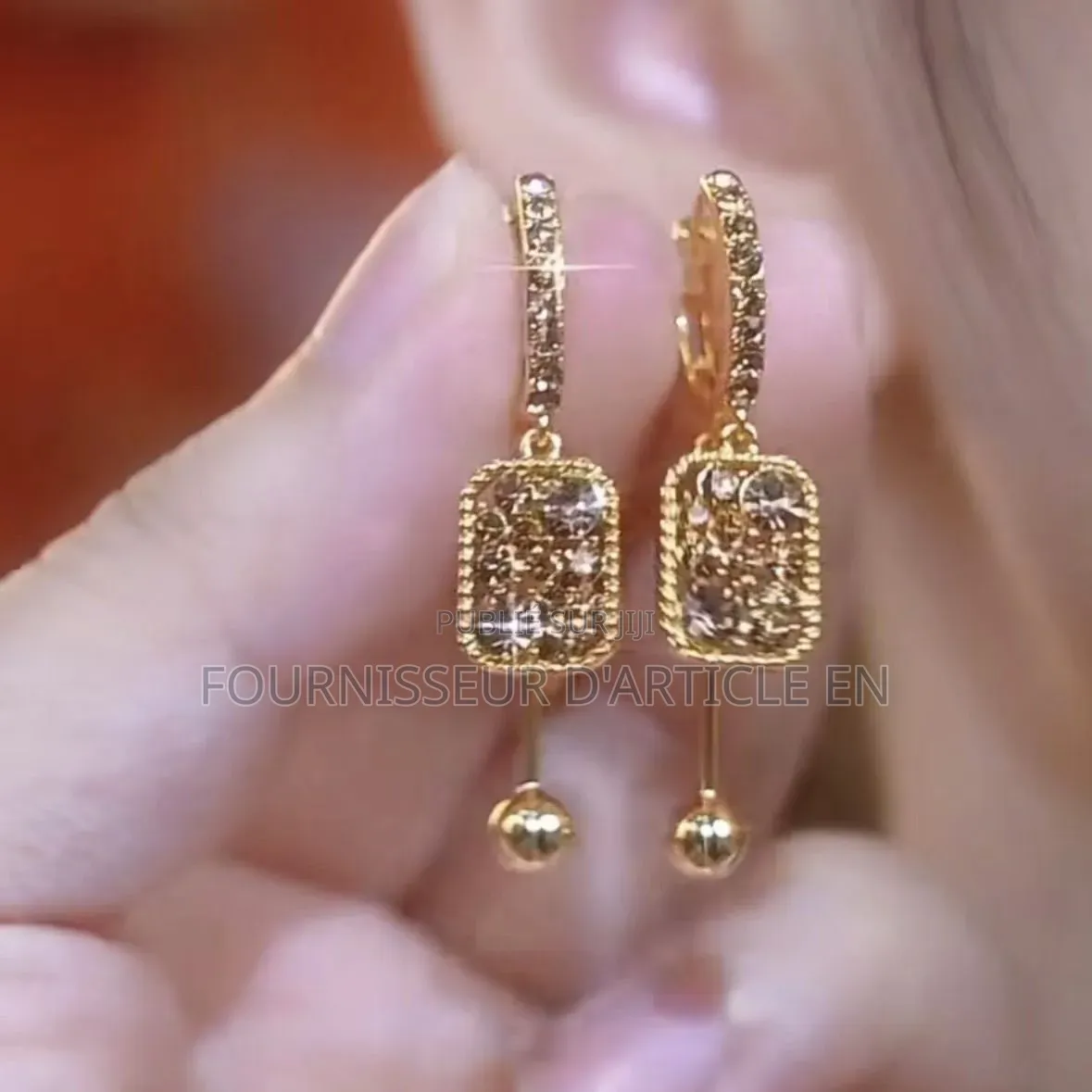 Parure 2 Pièces — Collier Et Boucles d'Oreilles Clips