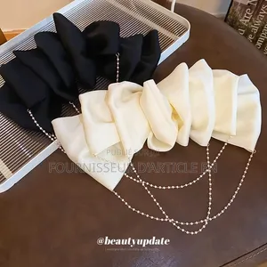 Pince À Cheveux À Ressort — Très Grand Nœud Papillon en Tulle