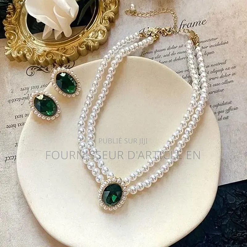 Ensemble Collier Et Boucles d'Oreilles
