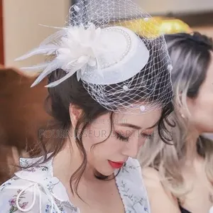 Petit Chapeau / Fascinator Féminin