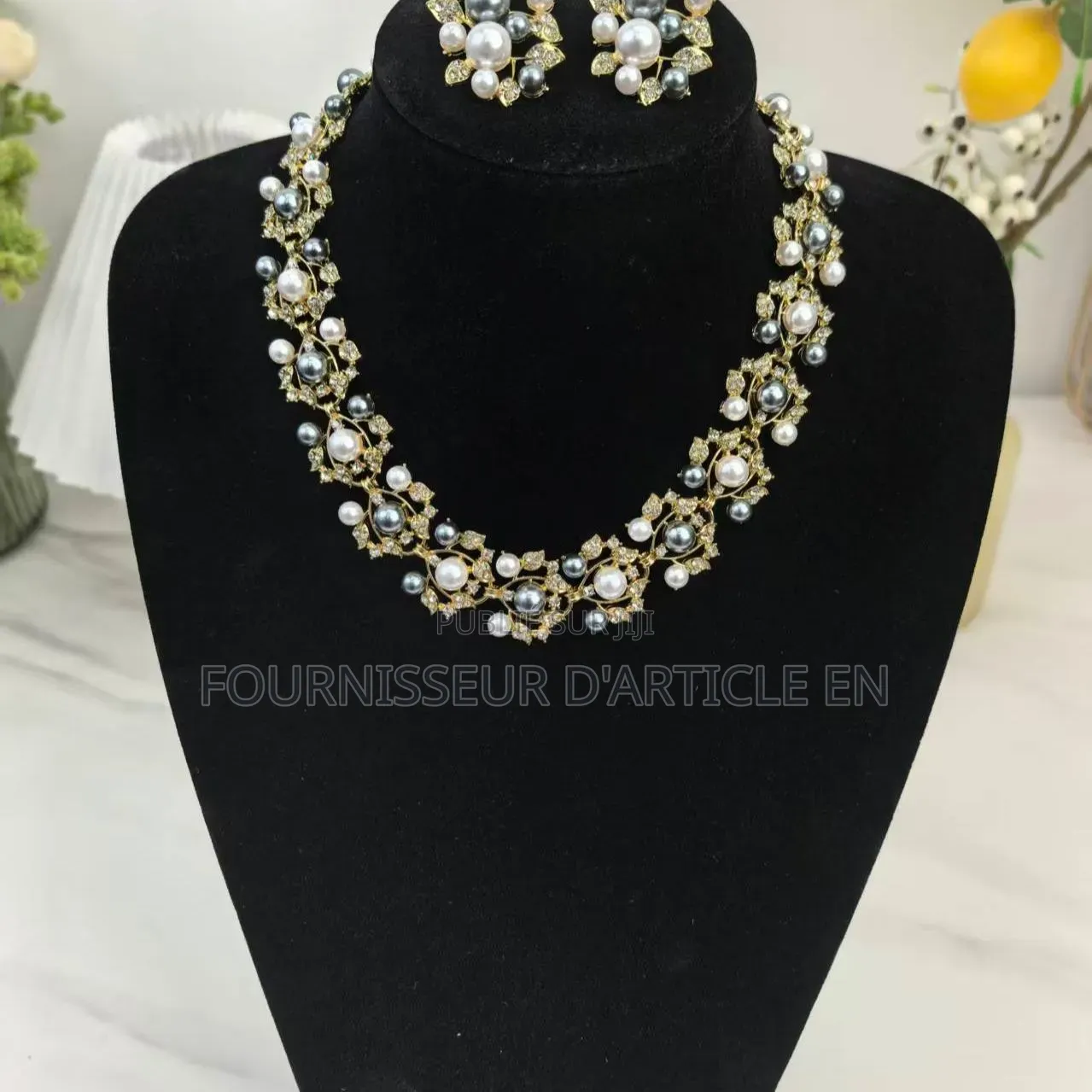 Parure De Perles ,Collier + Boucles D'oreilles, Finition Haut De Gamme