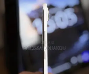 Nouveau Tecno Spark Slim 256 GB Blanc