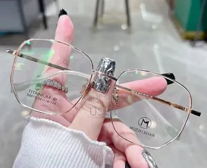 Monture De Lunettes Pour Homme Et Femme – Alliage De Titane Pur