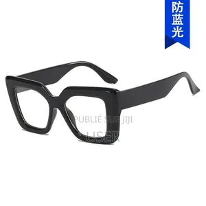 Monture De Lunettes – Modèle Carré Oversize