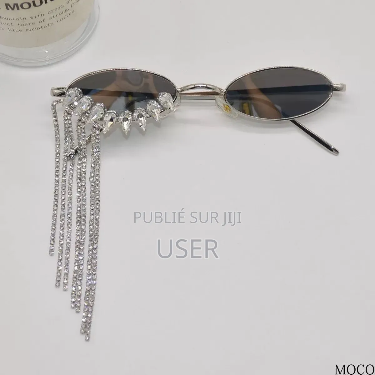 Lunettes De Soleil Mode, Monture Ornée De Strass Et De Chaînettes