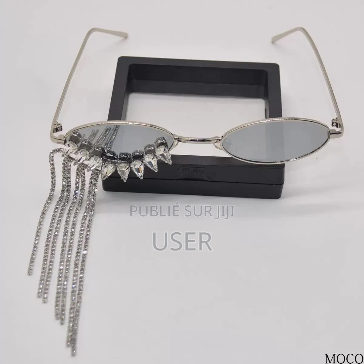 Lunettes De Soleil Mode, Monture Ornée De Strass Et De Chaînettes