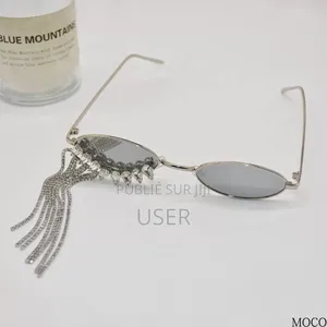 Lunettes De Soleil Mode, Monture Ornée De Strass Et De Chaînettes