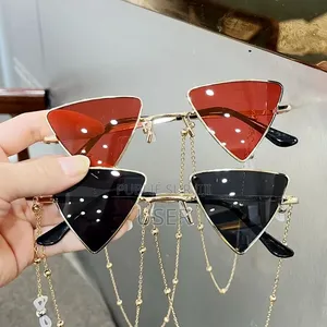 Lunettes De Soleil – Modèle Rétro Rouge