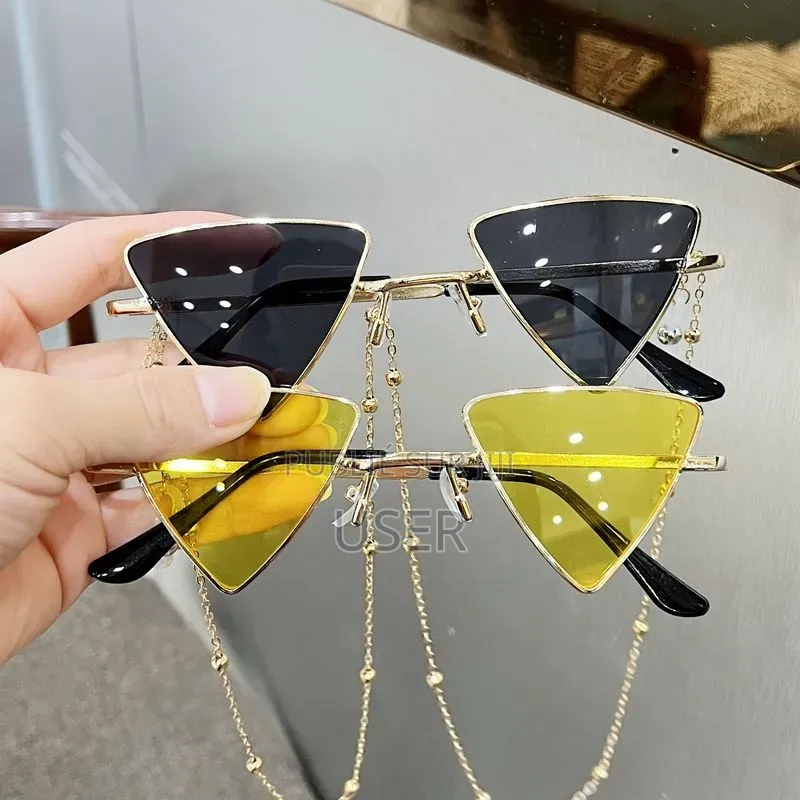 Lunettes De Soleil – Modèle Rétro Rouge