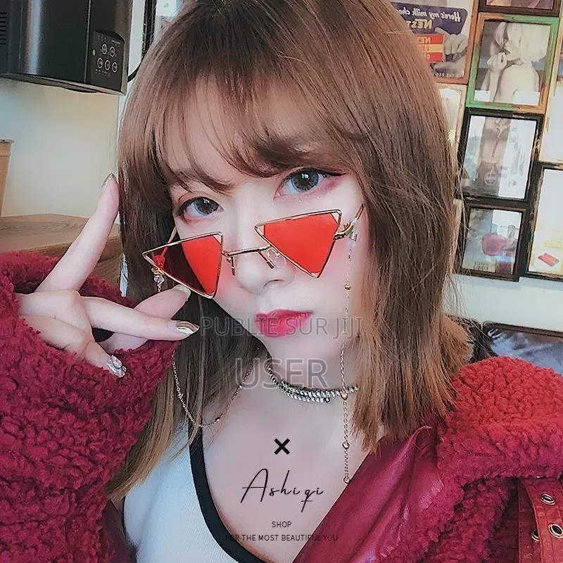 Lunettes De Soleil – Modèle Rétro Rouge