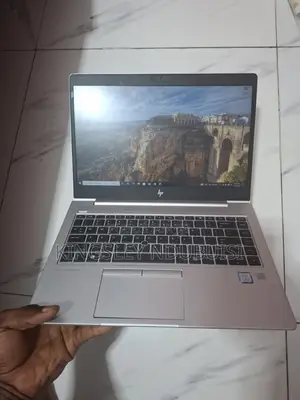 Ordinateur portable HP EliteBook 840 G6 8GB Intel Core i5 SSD 256GB
