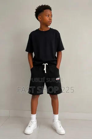 Short Coton Noir – Enfant (8-10 Ans)