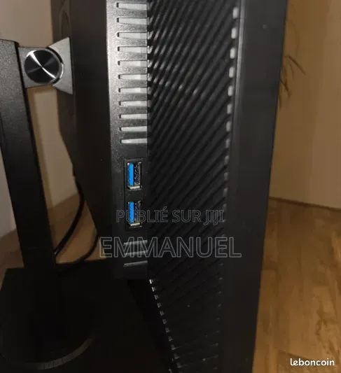 Moniteur ASUS 24,1 Pouce Avec Son Intégré