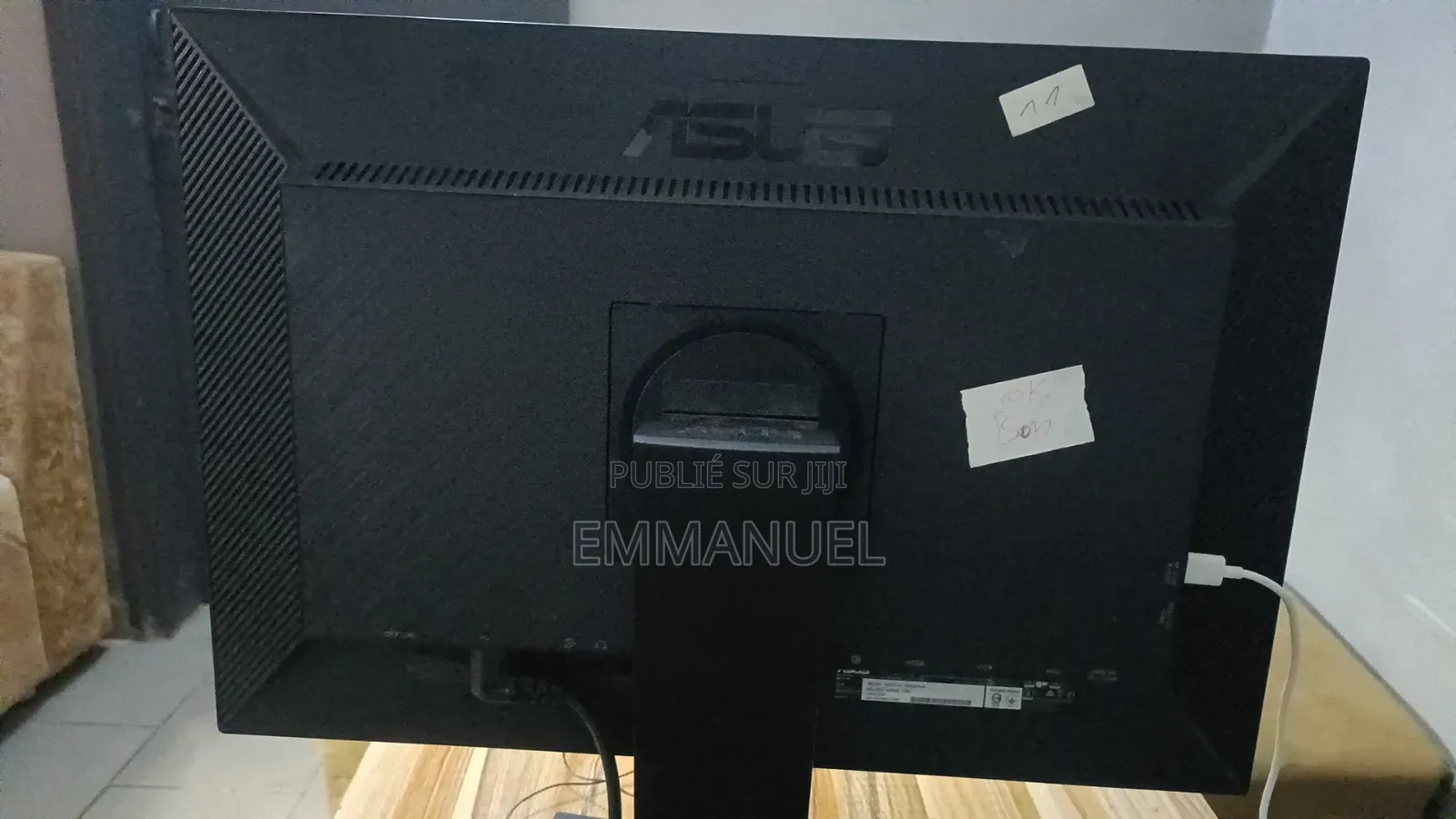 Moniteur ASUS 24,1 Pouce Avec Son Intégré