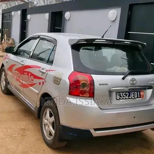 Toyota Corolla 2005 Gris