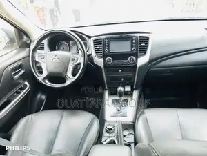 Mitsubishi L200 2023 Noir