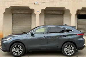 Toyota Venza 2022 Gris