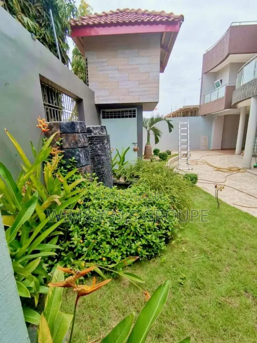 5chbre Duplex dans Clés D’Or Ci, Cocody à Vendre