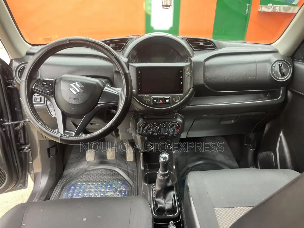 Suzuki S-Presso 2024 Gris
