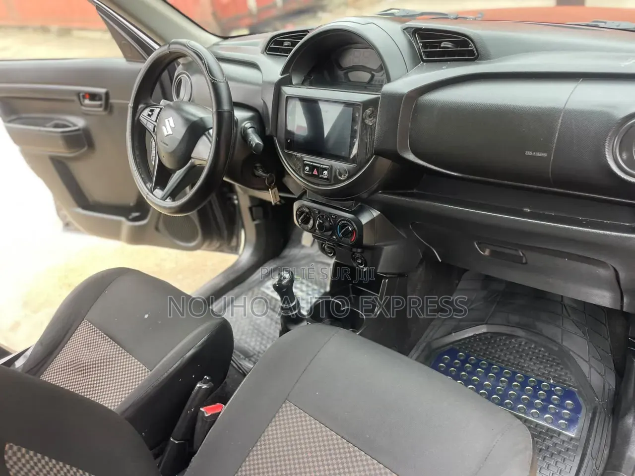 Suzuki S-Presso 2024 Gris