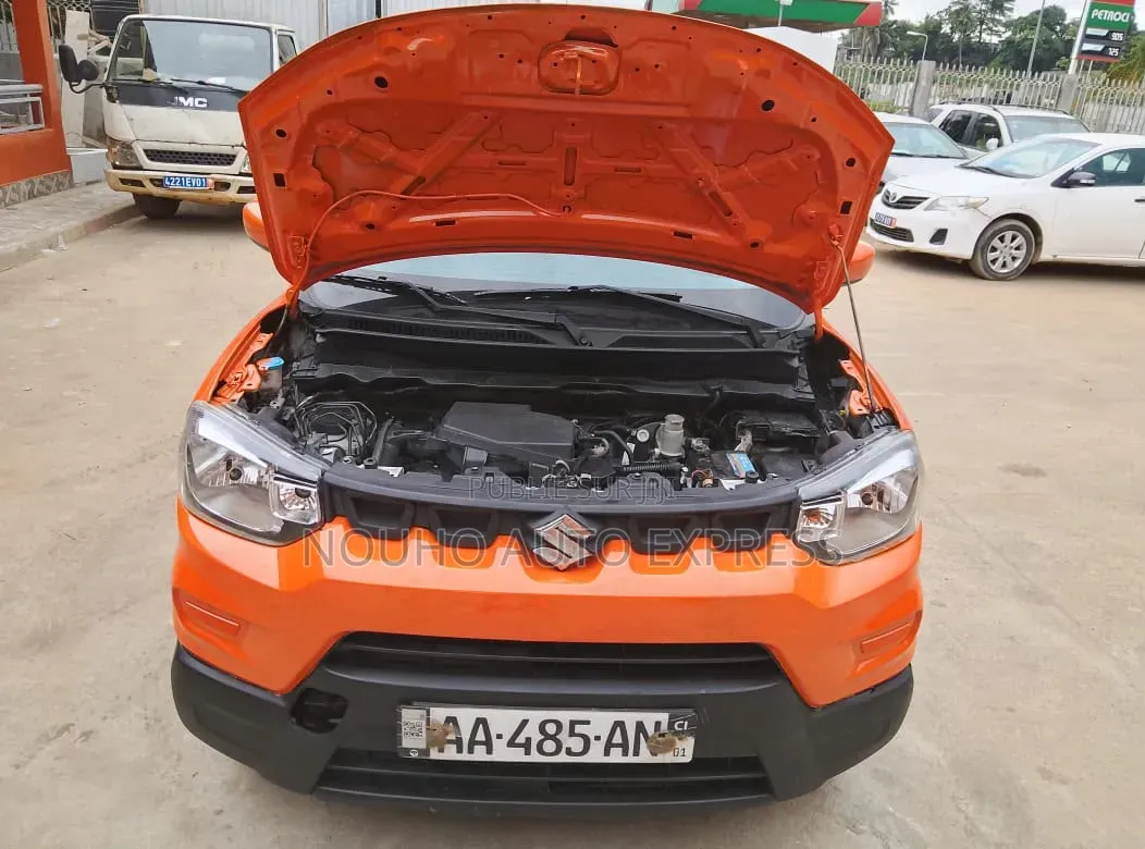 Suzuki S-Presso 2023 Orange