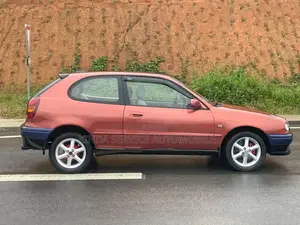 Toyota Corolla 2002 Orange