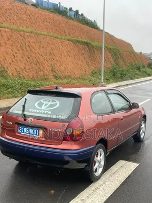 Toyota Corolla 2002 Orange