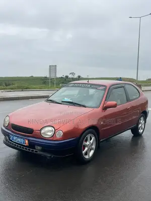 Toyota Corolla 2002 Orange