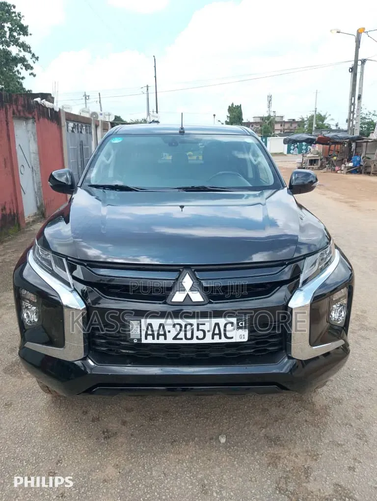 Mitsubishi L200 2023 Noir