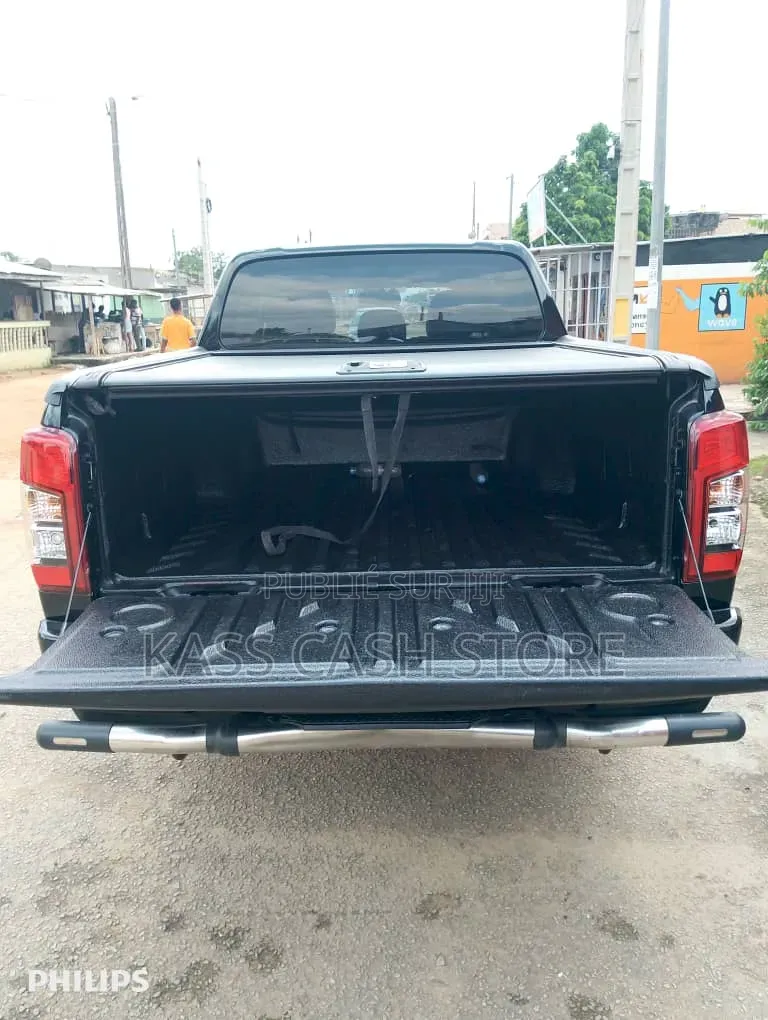 Mitsubishi L200 2023 Noir