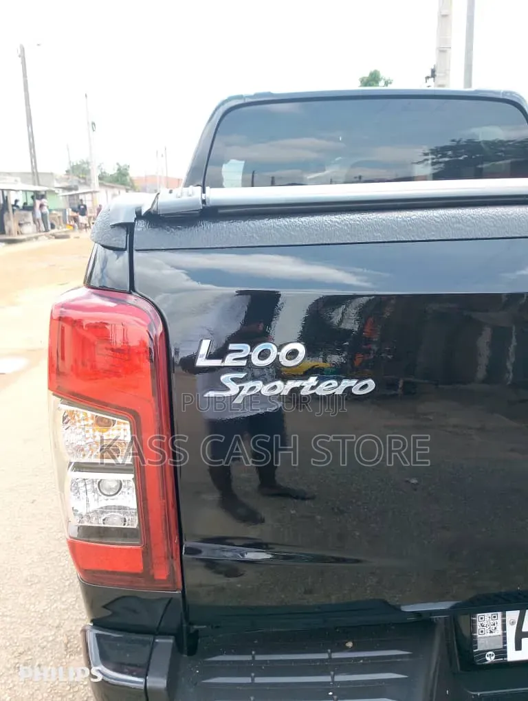 Mitsubishi L200 2023 Noir