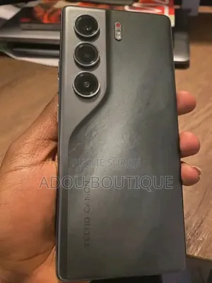 Nouveau Tecno Camon 40 256 GB Autre
