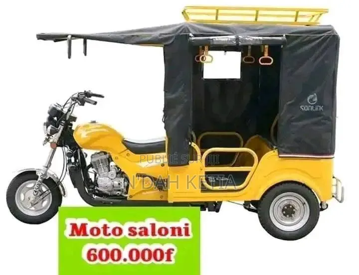 Nouveau TVS Apache 180 RTR 2024 Noir
